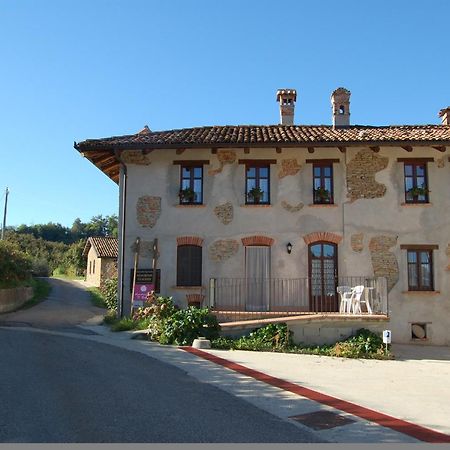 Agriturismo 'D Raine Montelupo Albese Exterior foto