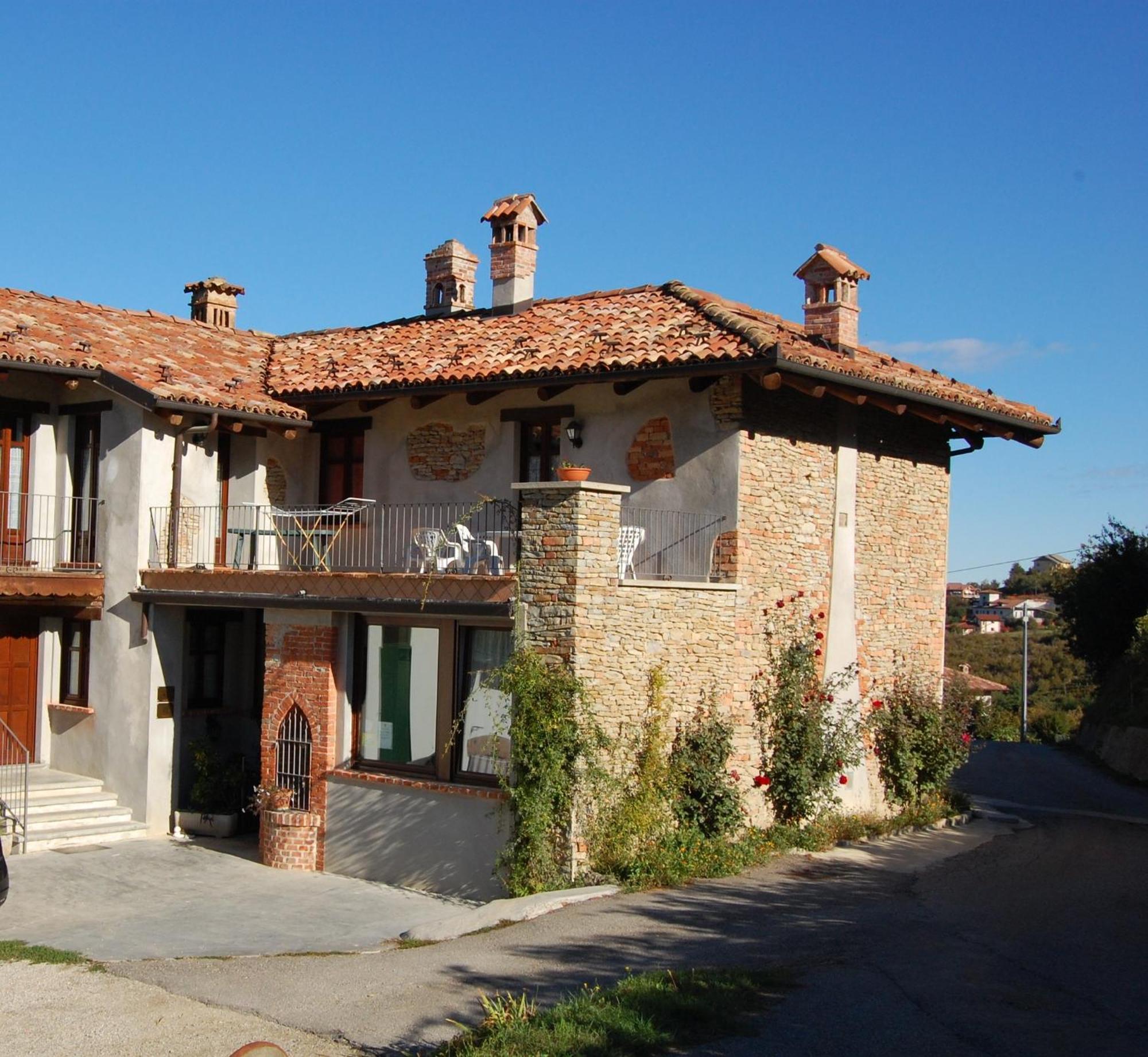 Agriturismo 'D Raine Montelupo Albese Exterior foto